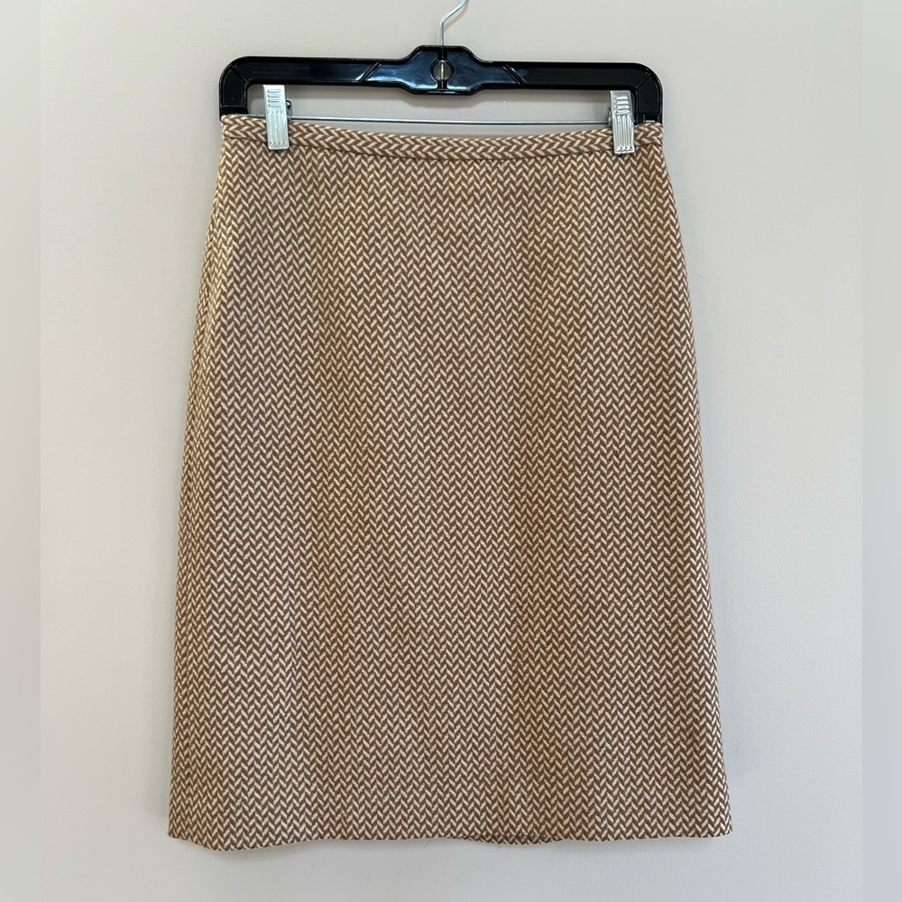 Ann Taylor Tan Camel Brown and Cream Wool Herringbone Pencil Skirt, size 4